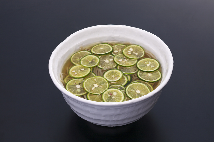 暑い夏にぴったりなさっぱり爽やかな蕎麦をご用意してます