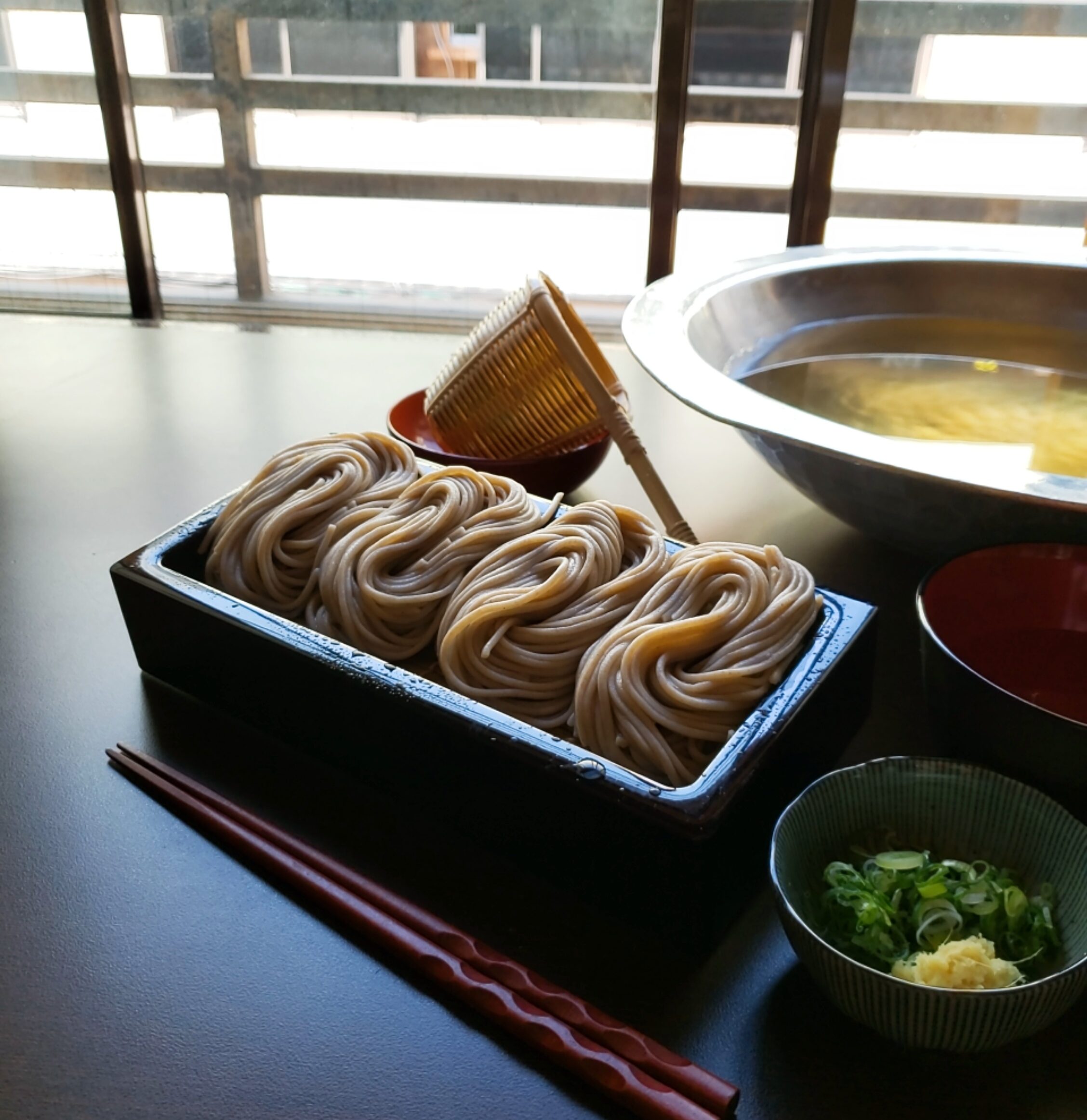 新感覚の鍋!登録商標「蕎麦しゃぶ」のオンライン販売を開始いたします